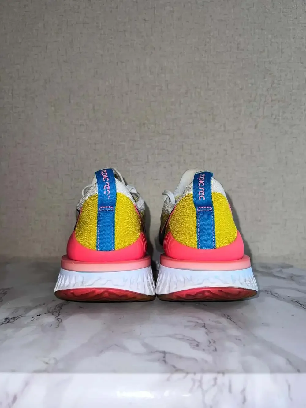 Nike Epic React Flyknit 2 White Pink Blast Citron Running Sneakers CI7583-100 Me